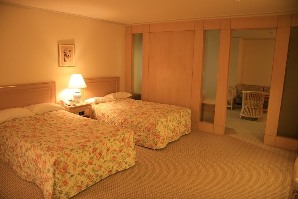 Kyu Karuizawa Hotel Otowa No Mori Rum bild