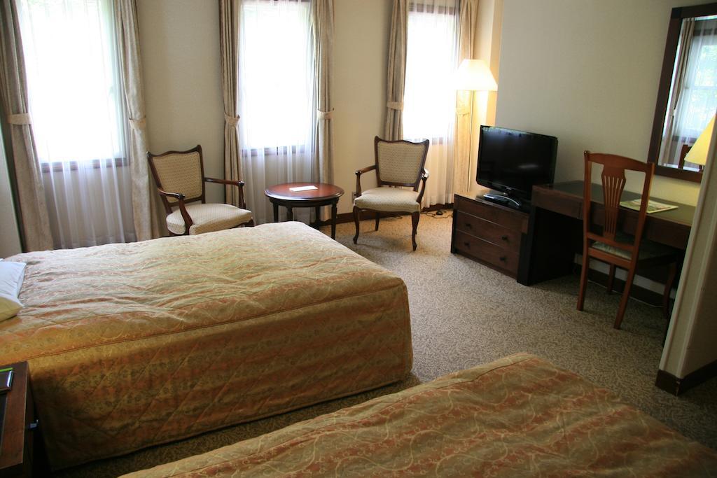 Kyu Karuizawa Hotel Otowa No Mori Rum bild