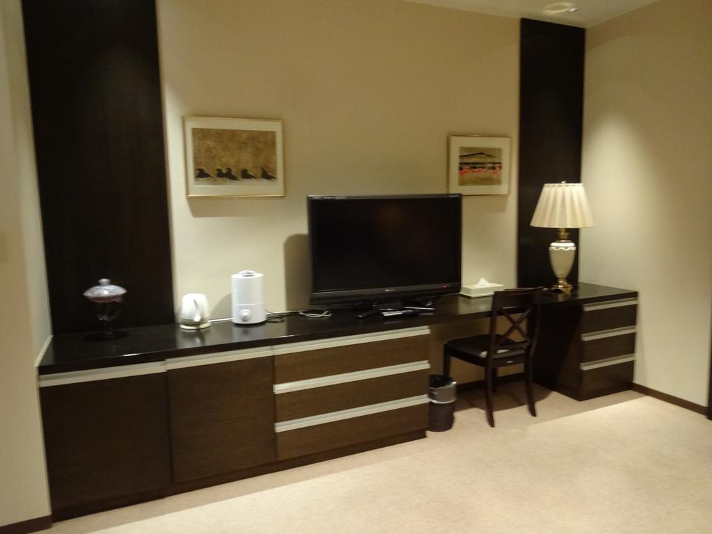Kyu Karuizawa Hotel Otowa No Mori Rum bild