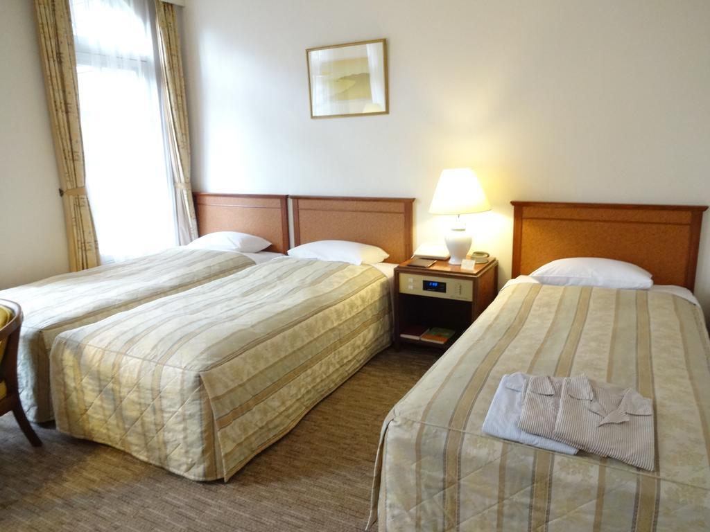 Kyu Karuizawa Hotel Otowa No Mori Rum bild